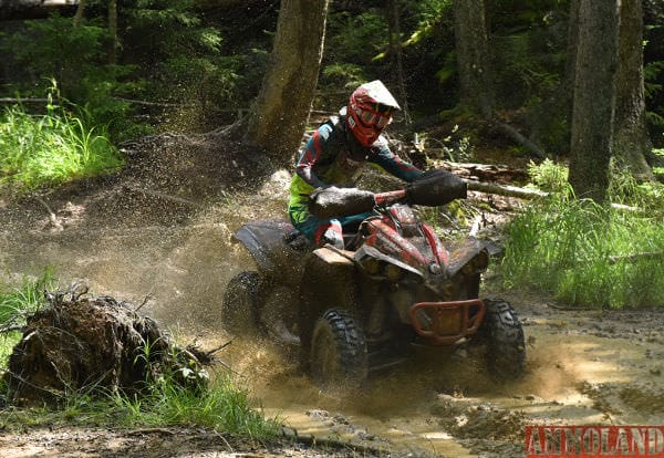 With his seventh podium finish of the season, Can-Am Renegade 4x4 racer Kevin Cunningham expanded his 4x4 Pro class points lead to 24 points heading into round 10. 