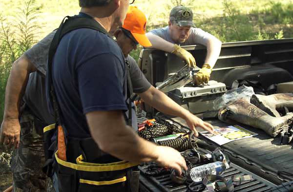 Hanging Safety Tailgate