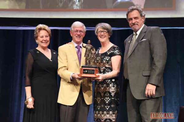 DSC Presents Capstick Award to Larry and Brenda Potterfield