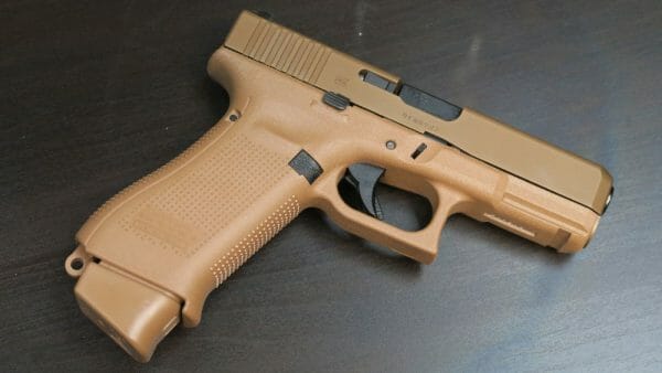 Glock 19X - GLOCKs Compact Slide and Full Size Frame Join Forces