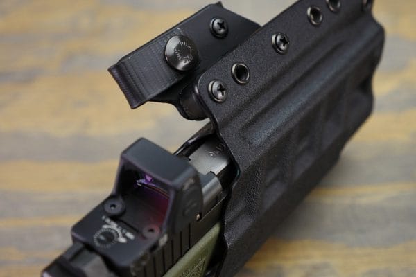 Since the Roland special calls for an RMR RM06, the Roland holster is cut in order to accept a slide equipped with a dot. Raven kept the leading edge low in order to accommodate the rear sight being placed to the rear of the dot as well as in front of the dot depending on the shooter's preference.