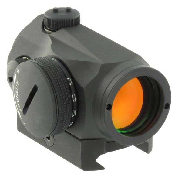 Best Coyote Hunting Optics Set Up for Your AR Rifles