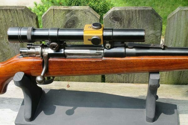 Fabrique Nationale J. C. Higgins Modell 50 Gevär Mauser Action