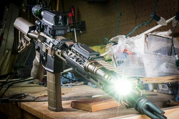 Olight Odin Mini LaRue Tactical AR-15