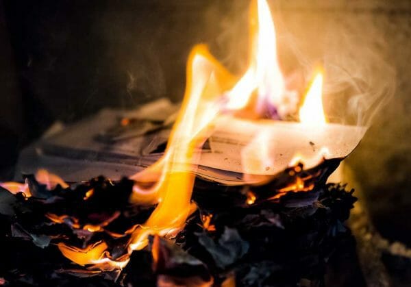 burning paper documents 4473 records iStock-krblokhin 968522938