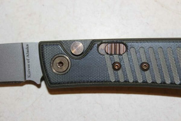 Changing the Combo Knife Sharpener Belt on Vimeo