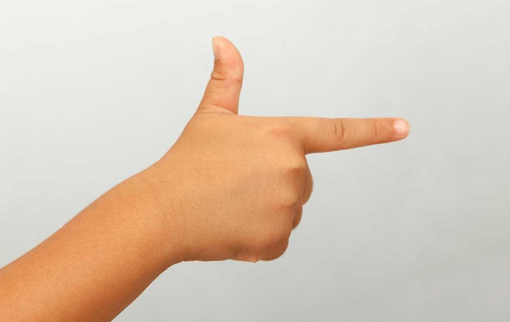 finger guns iStock-35mmf2 889122004