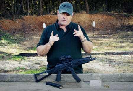 Larry A. Vickers reviews the Kalashnikov USA KR-9M Submachine gun. Screenshot Youtube.