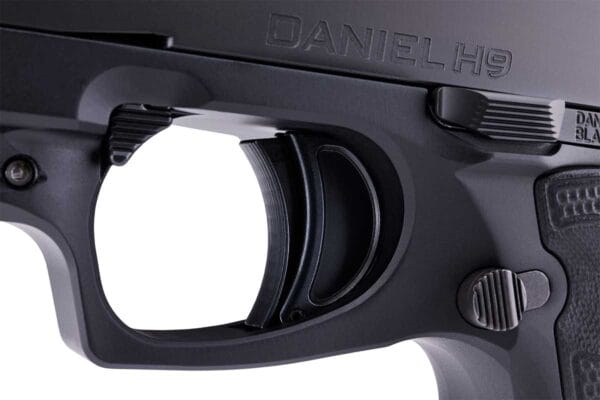 Daniel Defense DANIEL H9 Pistol Straight-Pull Trigger